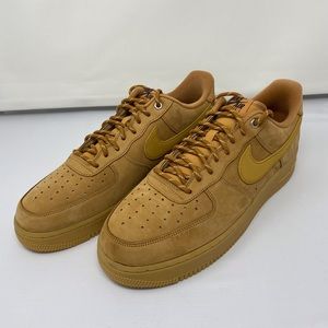 Nike men’s Air Force one low flax